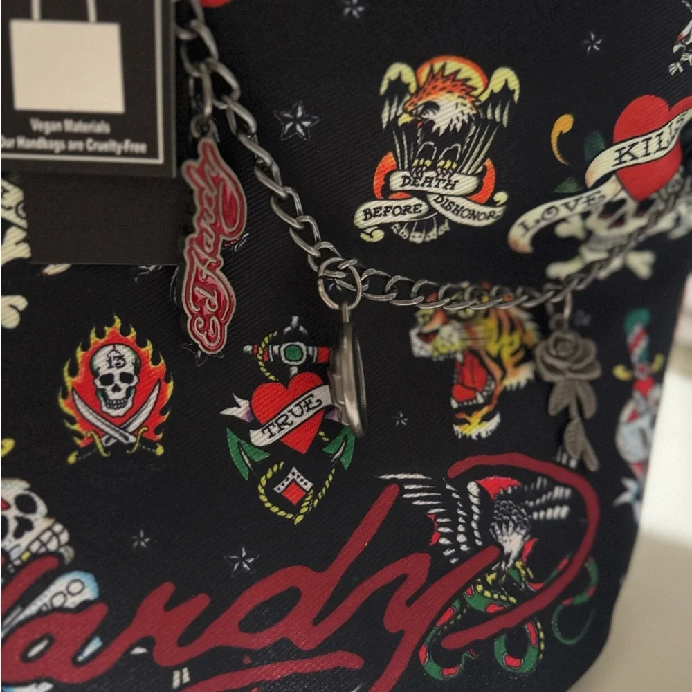 NWT Ed Hardy Eve Print Graphic Tote w/Chain (16”x10”bag size) w/zip - Picture 2 of 10